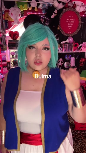 Bulma Cosplay Insights from DBZ