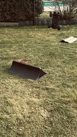 Traxxas Mini Maxx Backflip on the Big Air Ramp 🚀