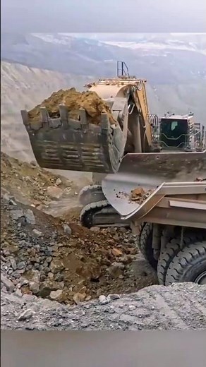 The Komatsu PC8000: A Work In Progress