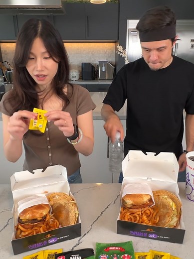 @Jack in the Box x Hot Ones Munchie Meal Challenge with Mei. First to finish gets both prizes #JackintheBoxPartner @Firstwefeast #foodchallenge