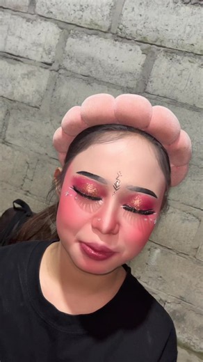 Makeup tutorial for beginners: simple MUA tips