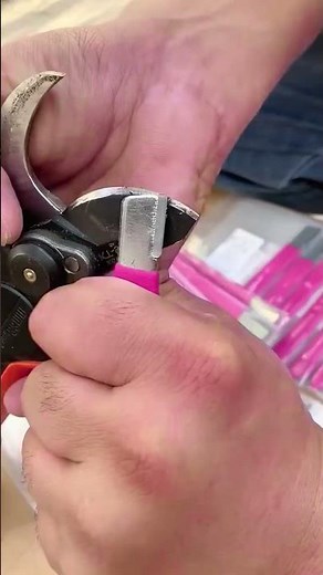 Small and easy to carry knife sharpening tool #tools