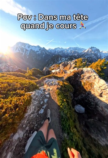 Chanter à 5h du matin pendant le lever du soleil 🌄🏃‍♂️ J’ai échangé mon Vtt contre une paire de chaussure de trail. Dans 3 jours, je serai au départ du Marathon du Mont-Blanc à Chamonix ⛰️🏃‍♂️ #trail #running #singing #les3vallees #sportstiktok