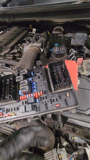 Ford ranger fuel pump relay and fuse location #fordranger #youtubeshorts #trending #viralvideo #fuse