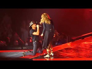 Felt Good On My Lips - Soul2Soul Tim McGraw & Faith Hill - Jacksonville - 9-16-2017