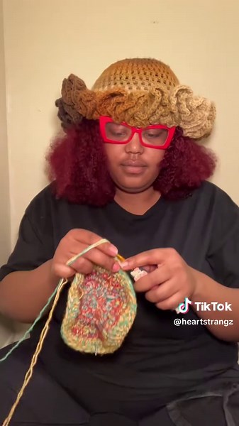 How to Crochet a Slouchy Beanie in Three Tones