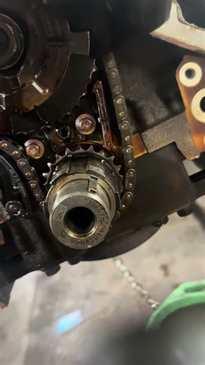 GM LT Timing chain slap #automobile #mechanic #mechaniclife #garage