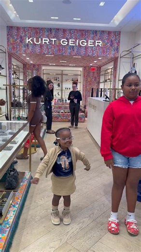 Ms. Shirley on Instagram: "Yall know Smoochez by Ms Shirley love her a lil cute purse 👛. While she was shopping for her a new purse one of her fans spotted her and of course she loves doing TikToks with her fans 🥰🥰🥰💃🏽 #kurtgeiger #msshirley #fyp #fblifestyle #fyp"
