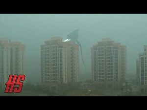 "It's Over 15 Stories Tall!" Tripod Lurks In Macau Storm - August 17, 2022 | HollywoodScotty VFX