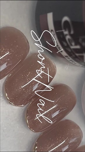 TikTokでネイルハンナさんをチェック！