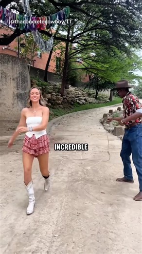 How Cowboys Never Miss a Lasso Throw! 🤠
