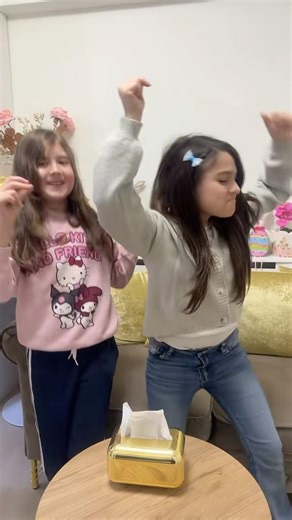 Πώς θα πούμε 10 στα αγγλικά; 🤣#funnyvideo #andriana #alena