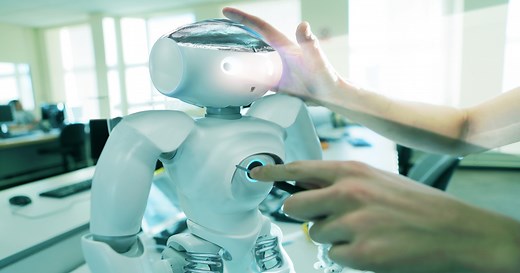 Robots Reshape Plastics Manufacturing in 2025