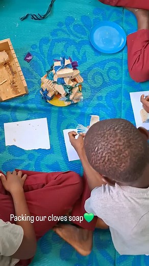 At More Africa, we create homemade soaps with love and care. Our clove soap is not only refreshing and natural, but also made together with our young adults at the vocational training centre. Inclusive gifts with a story – straight from Zanzibar 🫶 #MoreAfrica #InclusiveGifts #CloveSoap #HandmadeWithLove #Zanzibar | More Africa NGO