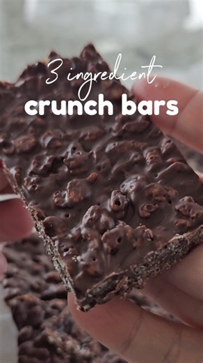 Michelle | Crafty Morning on Instagram: "I keep these crunch bars in my freezer!! Homemade crunch bar recipe: 1 1/2 cups chocolate chips 2 tsp coconut oil 1 cup rice krispies Melt the chocolate chips and coconut oil then stir in the rice krispies. Pour into a 8x8 dish with parchment paper and freeze for 1-2 hours. #dessert #dessertidea #crunchbars #easytreats #3ingredients #3ingredientdessert #3ingredientrecipe"