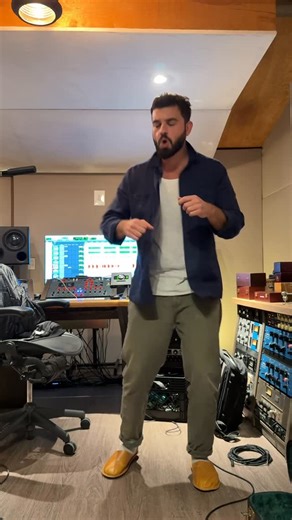 Frank Moyo | Balliamo, let’s dance! 🕺💃🏻🇮🇹 #newmusic #learnitalian | Instagram