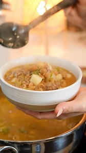 Today in going to show you how to make my absolute favorite SOPITA VERDE DE CONCHITAS with Ground Beef and Potatoes, this sopita is perfect for any day out of the year to warm up your soul! So hope you enjoy it just as much as we do! ❤️ Ingredients: 1 tomatillo 4 Roma tomatoes 1/4 onion 2 garlic cloves 1 Serrano or jalapeño 2 tbsp chicken bouillon 5-6 cups water 7 oz shell pasta 3 medium diced potatoes 1 lb ground beef I’m using 97/3 1 tsp black pepper, onion powder, garlic powder, garlic salt S