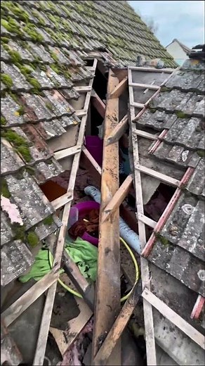 Pitched roof valley repair #roofing #shorts