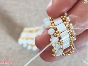 How to Make Beautiful Beaded Tila & Pearls Necklace 🛠 Materials 👇 🟣 Tila 🟣 Rondelle 4mm 🟣 Pearls 3mm 🟣 Seed beads glod & white 11/0 🟣 Drop beads 🟣 Needle & Thread 🟣 Clasp | Wedding Decoration Ideas