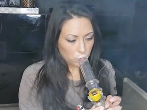 'The Stoner Mom'