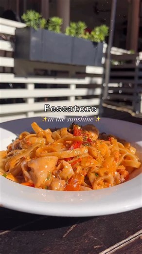 Spiga on Instagram: "Peak December vibes 🦞🦐🐙🍝☀️"