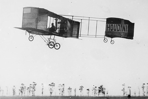 Harry Houdini’s little-known role in Australian aviation history - AeroTime