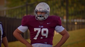 ‘Don't Be Scared Because I'm Deaf:' Inspirational HS Football Player Topples Adversity