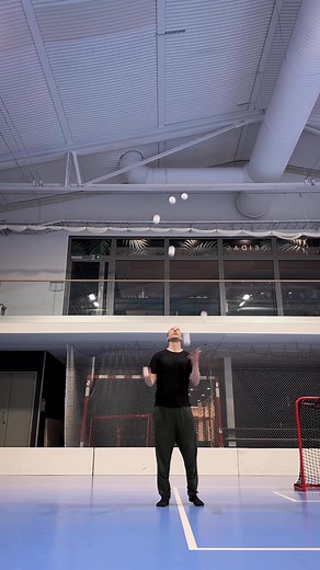 Simple and difficult tricks 💪😁 | Juggling Mastery