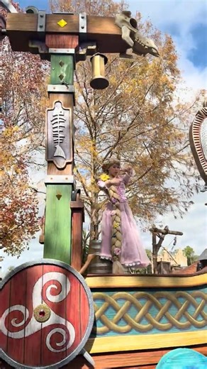 Ruffians!!! Tangled Float in the Festival of Fantasy Parade #disney #shorts