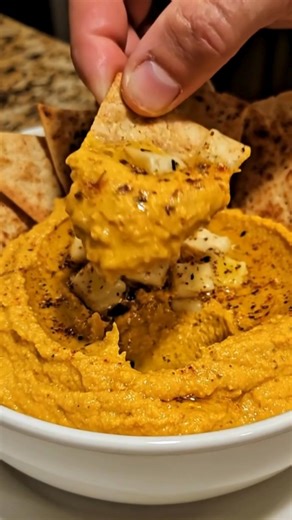 Experience a seasonal twist on a classic favorite! This Pumpkin Hummus is smooth, creamy, and perfectly paired with crispy pita chips. Perfect for a cozy evening snack or share it with friends at your autumn gatherings. You HAVE to try them! Recipe in First Coʍmеոτ  | Home Cooking | Facebook