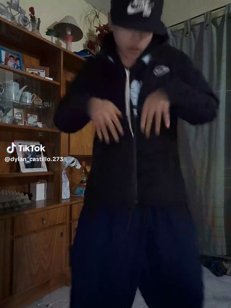 Bailes Turros: Diversión en Green Screen