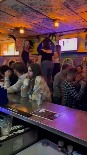 Happy Friday Salooners!! You know what that means~~ STAND ON YOUR STOOLS GRAB YOUR DRUMSTICKS 🥁 AND COME SEE YOUR FAVORITE BARTENDERS IN UTICA🥳🥳 This weekend - make sure to wear those 👻🖤COSTUMES🕷🎃 for our Booze and Boos Halloweekend Party!! Don't forget to follow our Instagram to keep up with Locker Room Shenanigans!! 📷: @thelockerroom_utica.mi