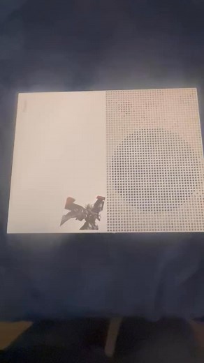 $75 • Xbox one S (Broken Hdmi port) Console powers on and works, but has some issues: • Missing sync button (bottom right of console) • HDMI out port is damaged and needs repair • No controller or cords included — just the console Selling as-is. Good for someone who can fix or use it for parts https://www.facebook.com/marketplace/item/774707674979375/ | Bradley Umphress