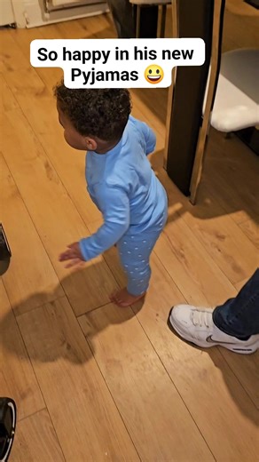 49K views · 1K reactions | Flexing his new pyjamas 藍 Village kings and queens MAMA YARA NAIJA | BABA YARA NAIJA | Facebook