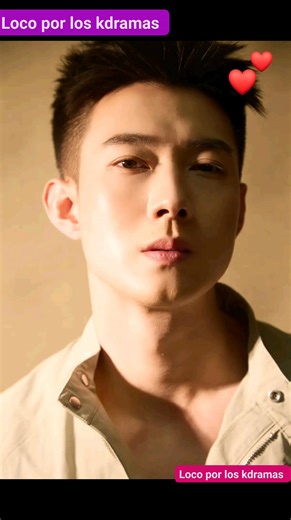 Huang Wenbo, actor chino de mirada profunda y encanto enigmático. Belleza serena y talento que trasciende la pantalla. #huangwenbo #actorchinese | Loco por los kdramas