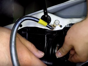 2009-2014 Honda Insight Headlight Bulb Replacement (2009, 2010, 2011, 2012, 2013, 2014)