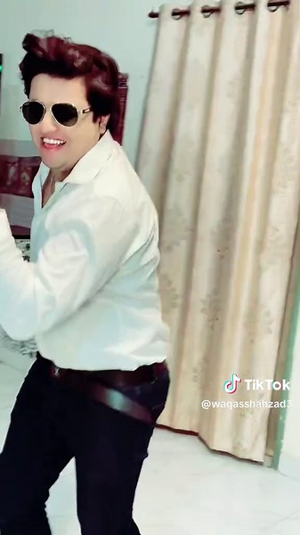 Govinda's Iconic Journey: Main Toh Raste Se Ja Raha Tha