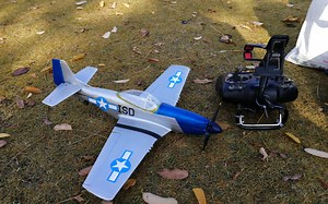 【航模】地平线P51-D小飞机试飞--白板空机自制版