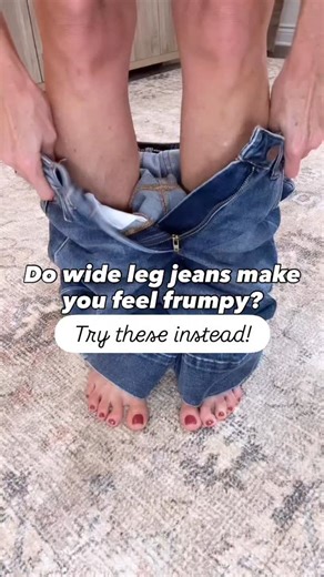 ✨Do you feel frumpy in wide leg jeans? Try these instead! C0mment JEANS for all the details sent to your inbox!📥 ✨I found these flattering Risen wide leg jeans that are frump-free, flattering and comfortable! The jeans have some stretch but also enough structure to keep them from sagging. They flatter and lengthen the legs too. 💡 Pro tip! Make sure to balance the body with a tucked in top or blazer. And opt for pointed shoes or boots to elongate the legs! Fit is true to size and I’m 5’6” weari