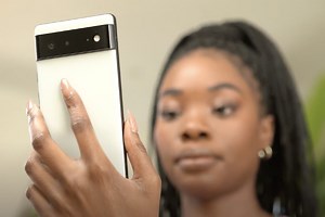 Pixel 6 Series to Get Snapchat’s Lockscreen Integration