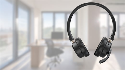 A Solution for Client Calls: Meet the Creative Chat Wireless Headset | Fstoppers