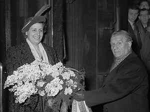 Sara Scuderi (1906 – 1987) was an Italian opera singer. She sang widely in Italy and Europe (most notably in the Netherlands), having had a seven-year contract at La Scala, "where she received high praise for her interpretations of the most well-known operas". Scuderi made her debut at the Teatro Lirico Coccia in Novara playing Leonora in Il Trovatore (November 1925). Scuderi studied under Matteo Adernò. She was engaged in a seven-year contract with Milan's Teatro Alla Scala, where she received 