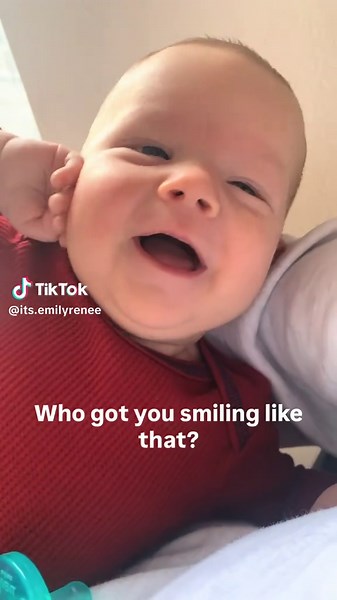 What is it with ceiling fans?? 👶🏼👀#momhumor #motherhood #parenting #newborn #momlife