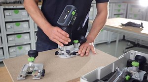 Edge routing should be smooth, precise, and stress free. But if you’ve ever had a cable snag mid cut or watched a router tip just as you reach the final edge, you know how quickly a clean job can turn into rework. That’s exactly where the Festool MFKC 700 Cordless Edge Router changes the game. https://www.festool.com.au/mfkc-700-cordless-trimmer-router-basic-in-systainer-578011.html | Festool Australia