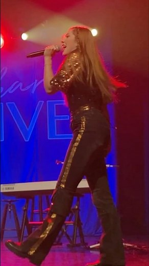 Triple Charm Sings RALLY UP💪🏻🩷Los Angeles Concert #triplecharm #live