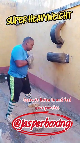 #creatorsearchinsights #boxing #fightclip #sports #boxingwin SUPER HEAVYWEIGHT PEEKABOO BOXING TRAINING. TRICKS AND SKILLS FOR SUPREME INFIGHTING.