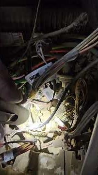 2013-2019 Kenworth T370 turn signal flasher location.