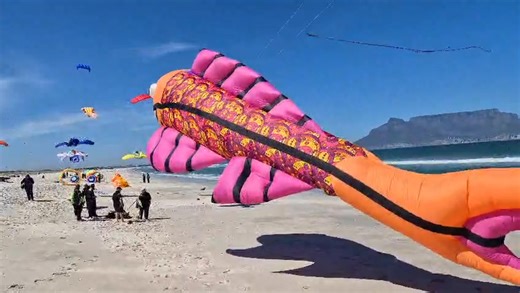 Cape Town International Kite Festival returns with #CourageToFly. The skies above Cape Town will burst with colour this weekend as the Cape Town International Kite Festival celebrates its 31st year, a joyful tribute to creativity, courage, and mental health awareness. Taking place on 25 and 26 October 2025 at the Youngsfield Military Base in Ottery, the festival returns to its full two-day format with kites from around the world, family entertainment, workshops, and food stalls. Organised by Cap