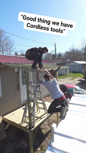 That was such a pain to get that board into position. Home improvement project DIY tips and tricks #carpentrytips #construction #contractor #tipsandtricks #HomeImprovement #hacks #carpentry #builder #deck #tools #diy | Your Favorite Contractor