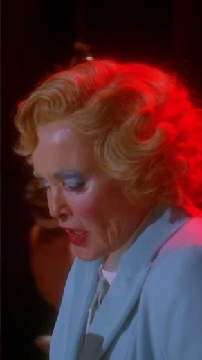 Don't be rude, answer Elsa's question #AmericanHorrorStory #JessicaLange